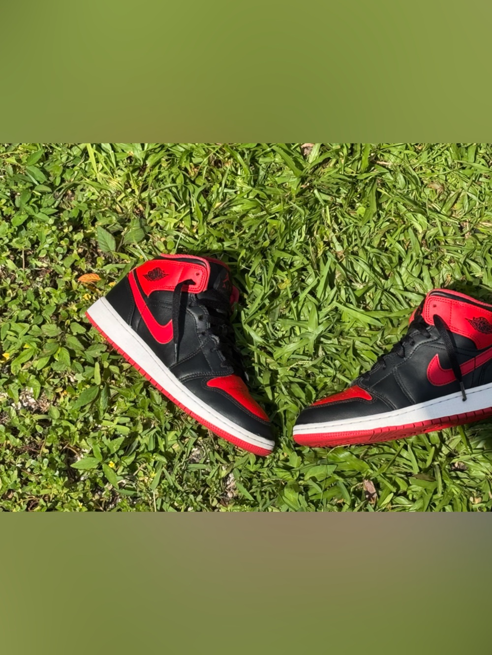 Air Jordan 1 Mid Alternate Bred-Black/White/Fire Red Size 6Y GS